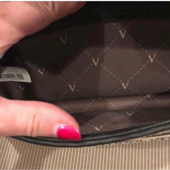 NWOT Vince Camuto Julia Clutch - Picture 4 of 5